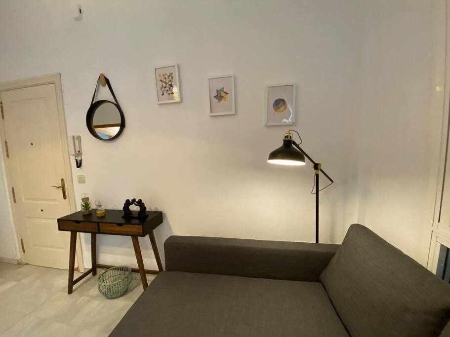 Apartamento Siete Revueltas En Pleno Centro De Sevilla